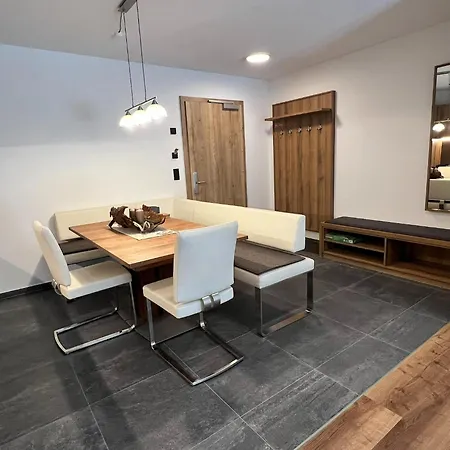 In Near Lifts, Cleaning Included Apartment Solden