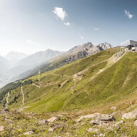 In Near Lifts, Cleaning Included * Solden