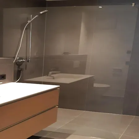 In Near Lifts, Cleaning Included *