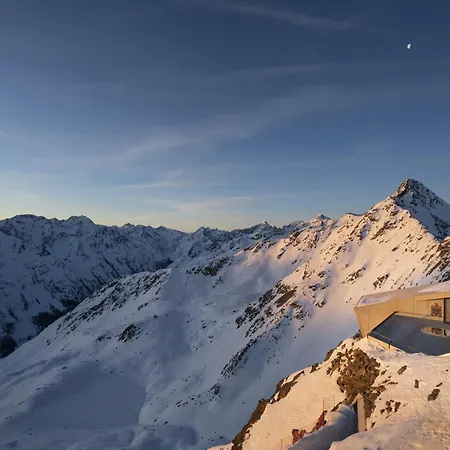 In Near Lifts, Cleaning Included Apartmán Sölden