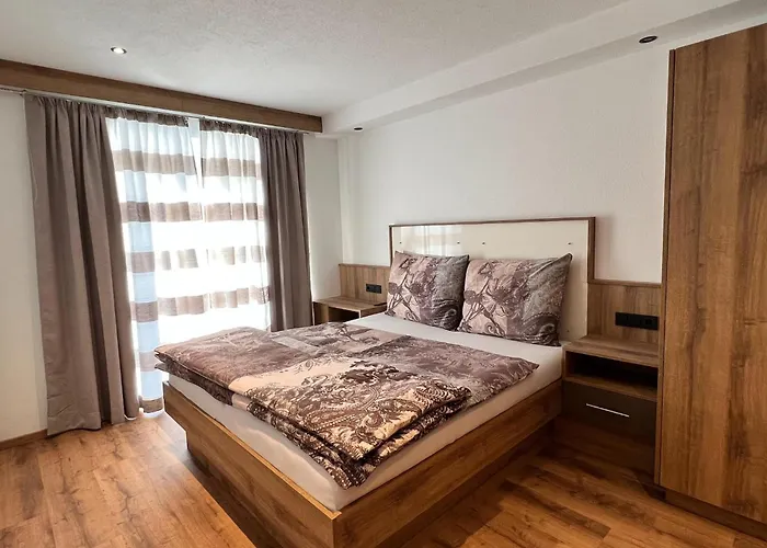 Appartement In Near Lifts, Cleaning Included Sölden